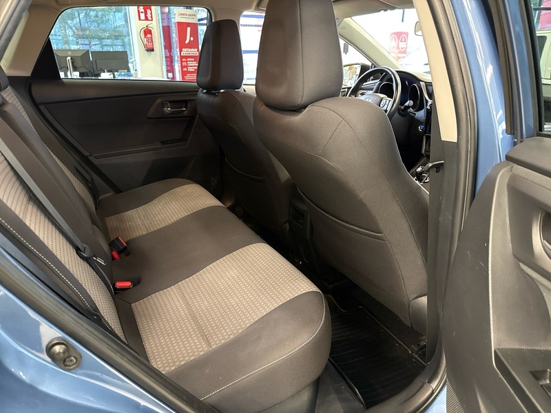 Toyota Auris vaihtoauto