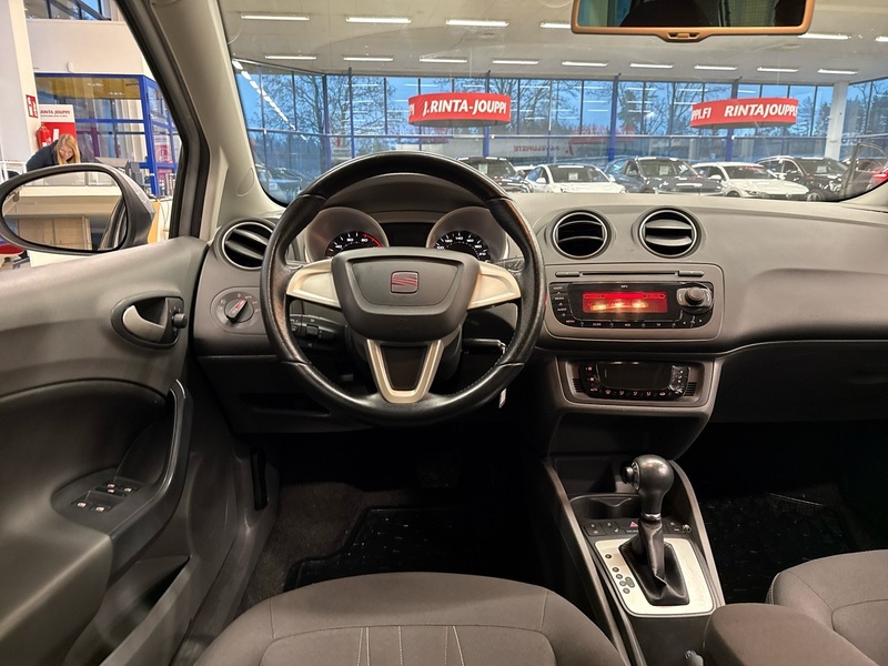 SEAT Ibiza ST vaihtoauto