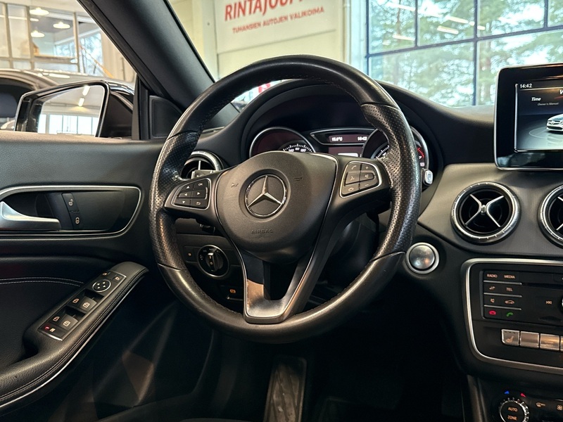 Mercedes-Benz CLA-sarja vaihtoauto