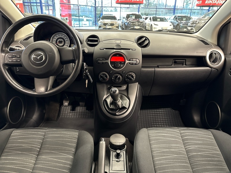Mazda 2 vaihtoauto