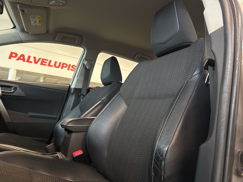Toyota Auris vaihtoauto