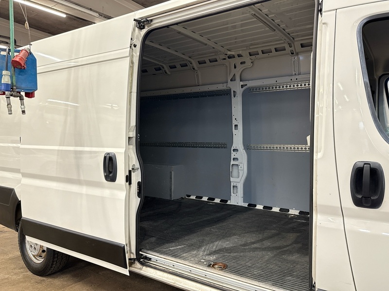 Peugeot Boxer vaihtoauto