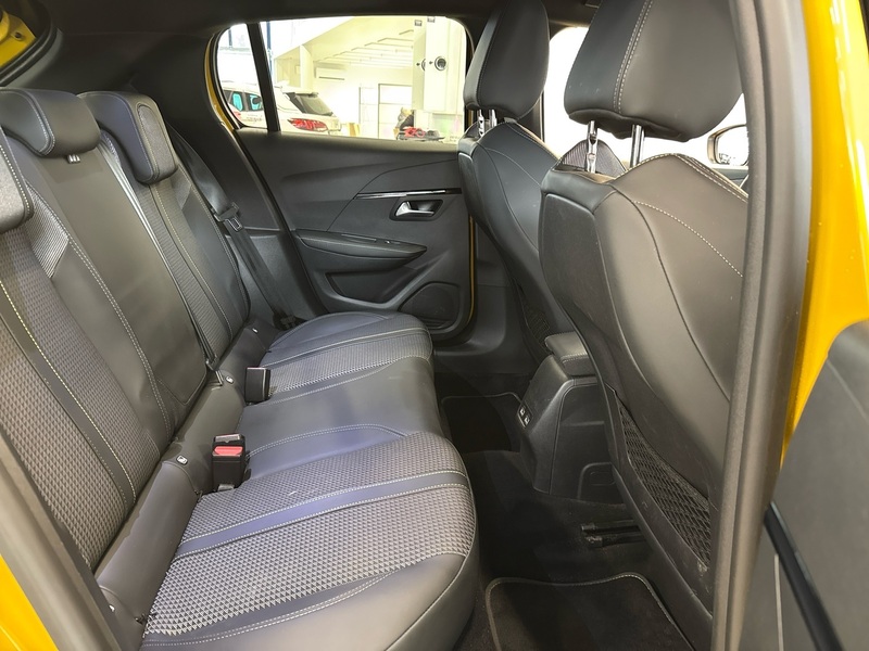 Peugeot e-208 vaihtoauto