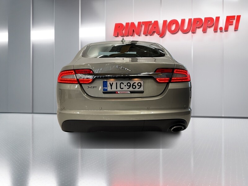 Jaguar XF vaihtoauto
