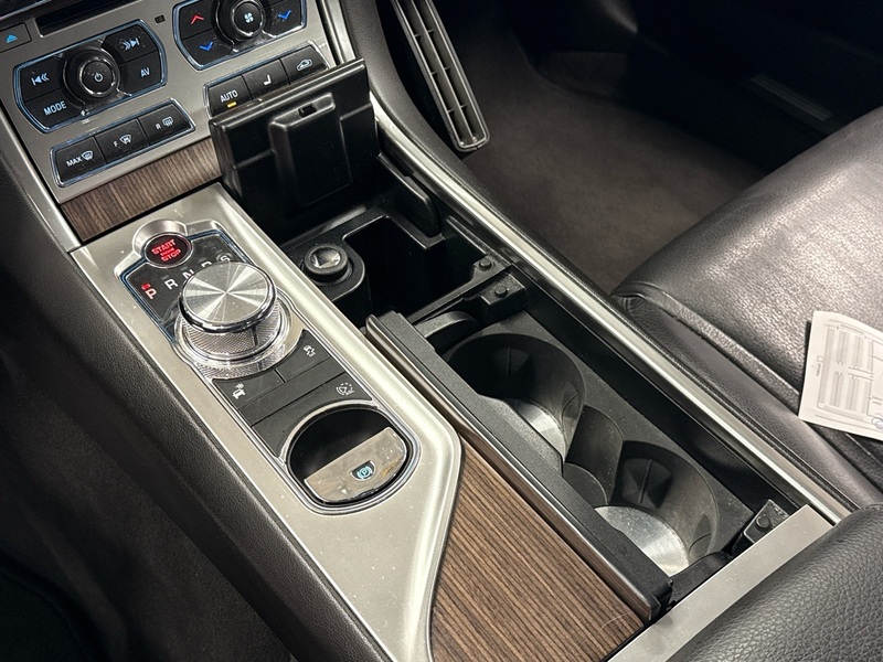 Jaguar XF vaihtoauto