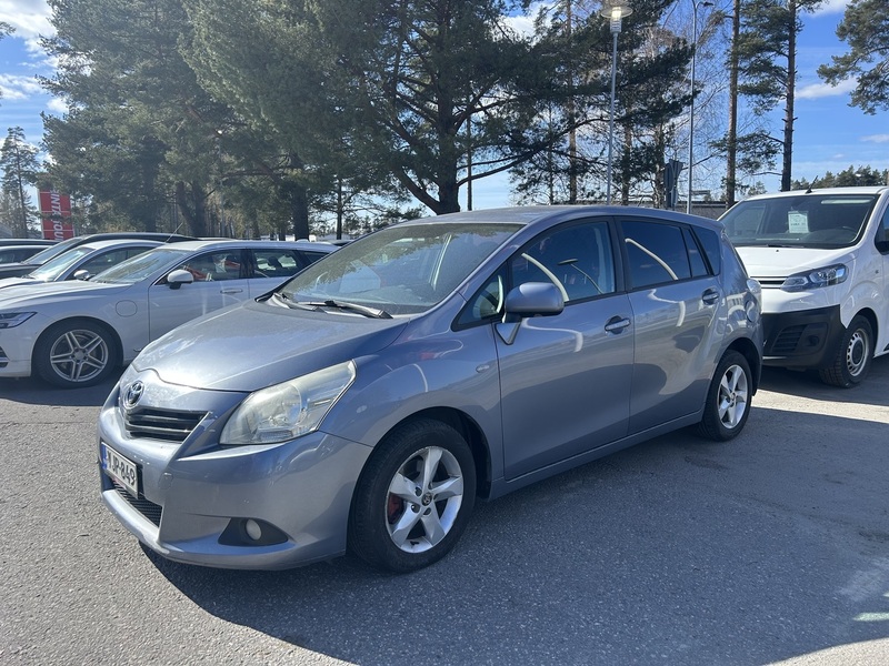Toyota Verso vaihtoauto