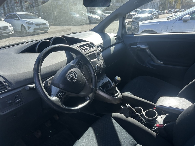Toyota Verso vaihtoauto