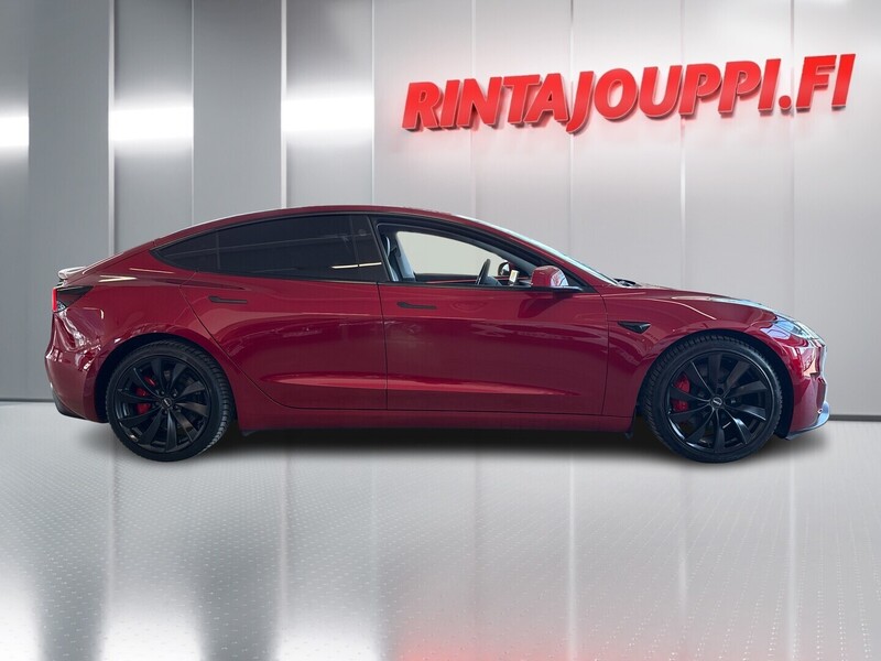 Tesla Model 3 vaihtoauto