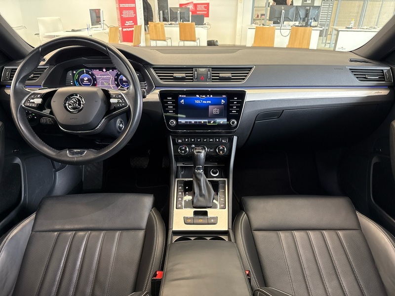 Skoda Superb vaihtoauto