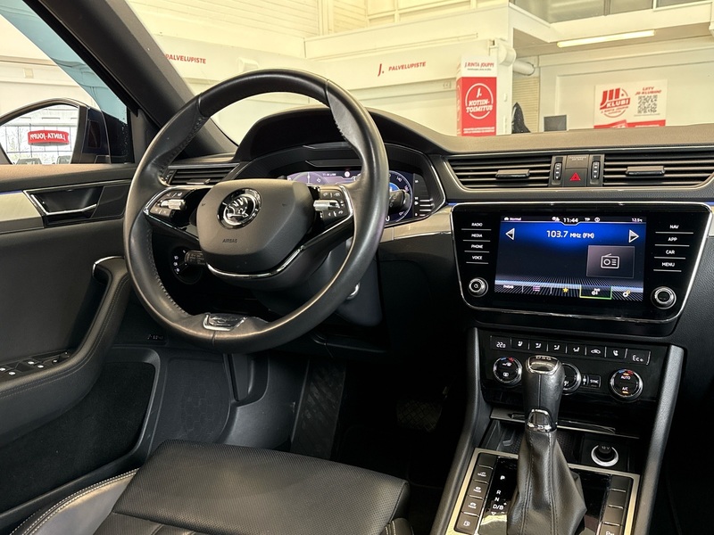 Skoda Superb vaihtoauto