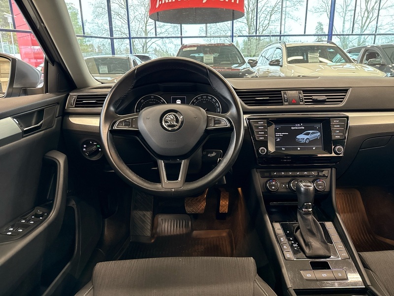 Skoda Superb vaihtoauto