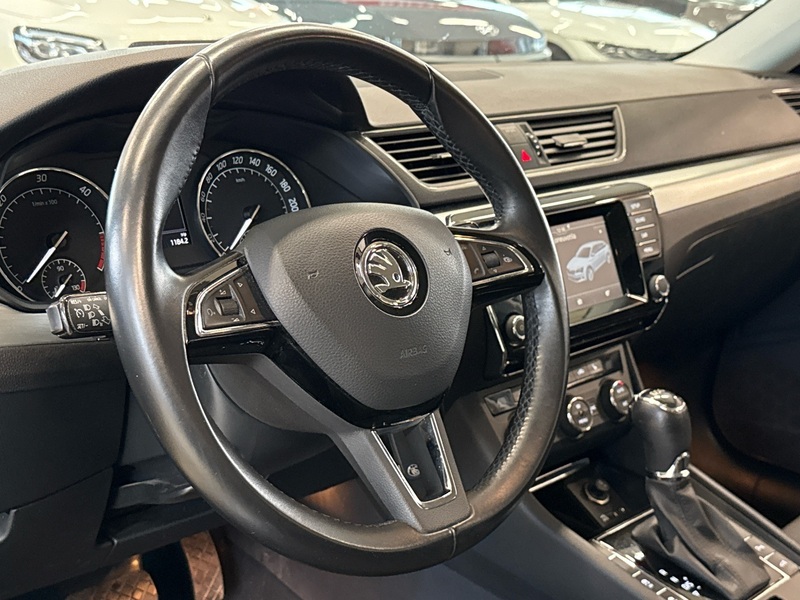 Skoda Superb vaihtoauto