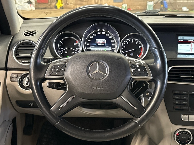 Mercedes-Benz C vaihtoauto