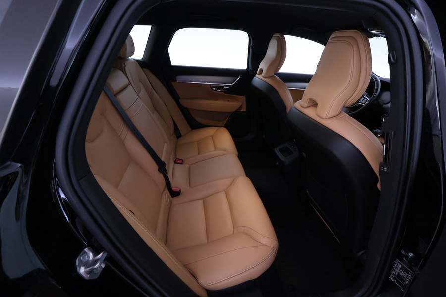 Volvo V90 Cross Country vaihtoauto