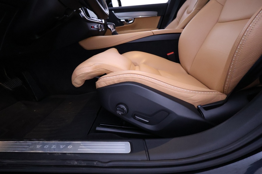 Volvo V90 Cross Country vaihtoauto