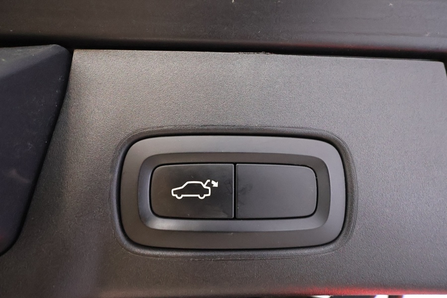 Volvo V90 Cross Country vaihtoauto