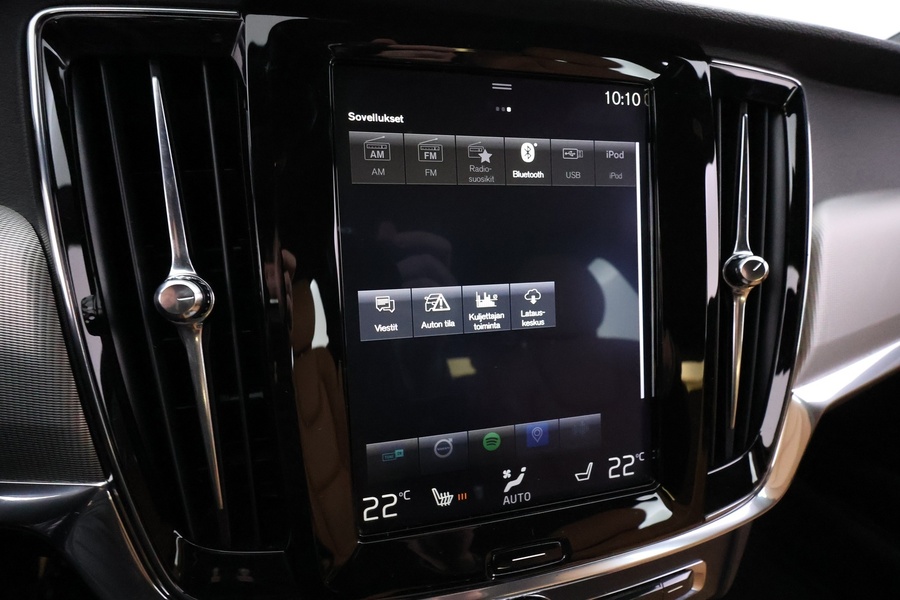 Volvo V90 Cross Country vaihtoauto