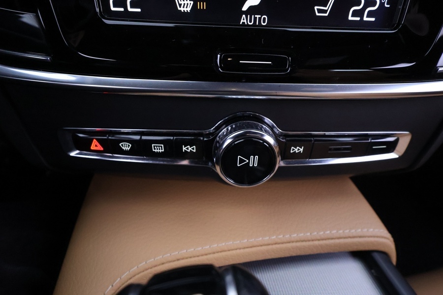 Volvo V90 Cross Country vaihtoauto