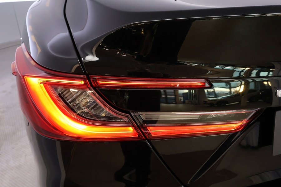 Toyota Camry vaihtoauto