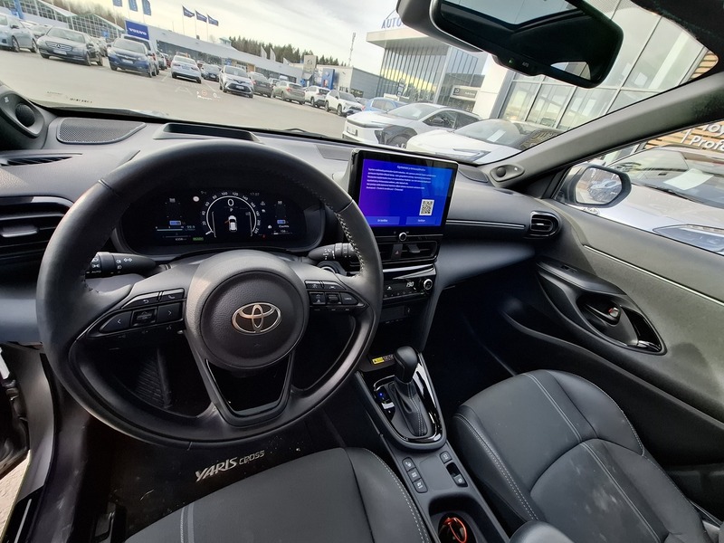 Toyota Yaris Cross vaihtoauto