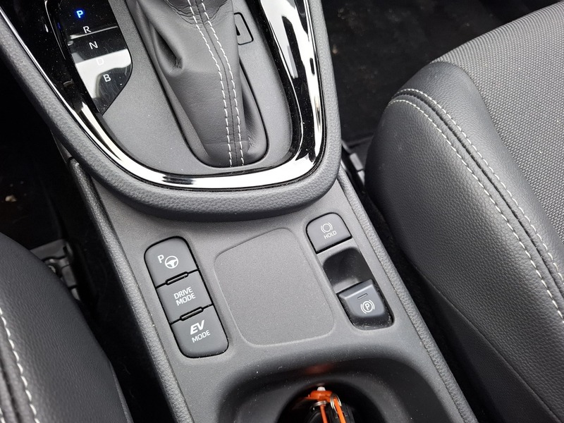 Toyota Yaris Cross vaihtoauto