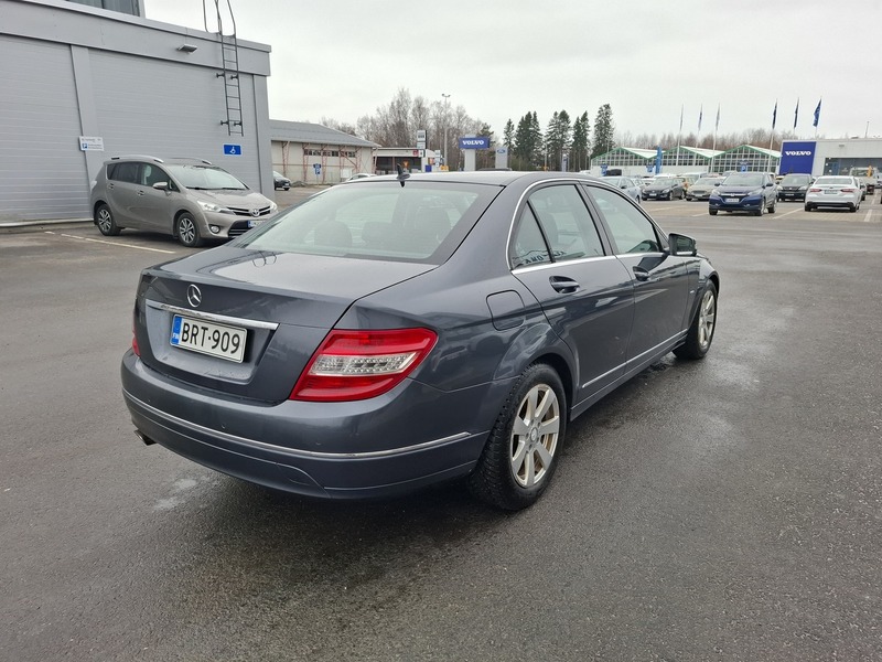 Mercedes-Benz C vaihtoauto