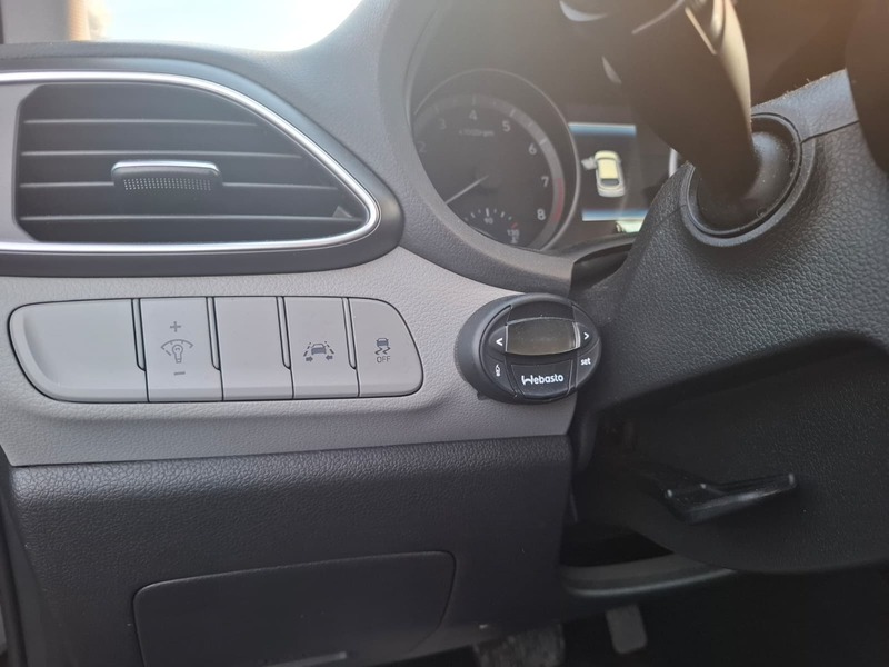 Hyundai i30 5d vaihtoauto