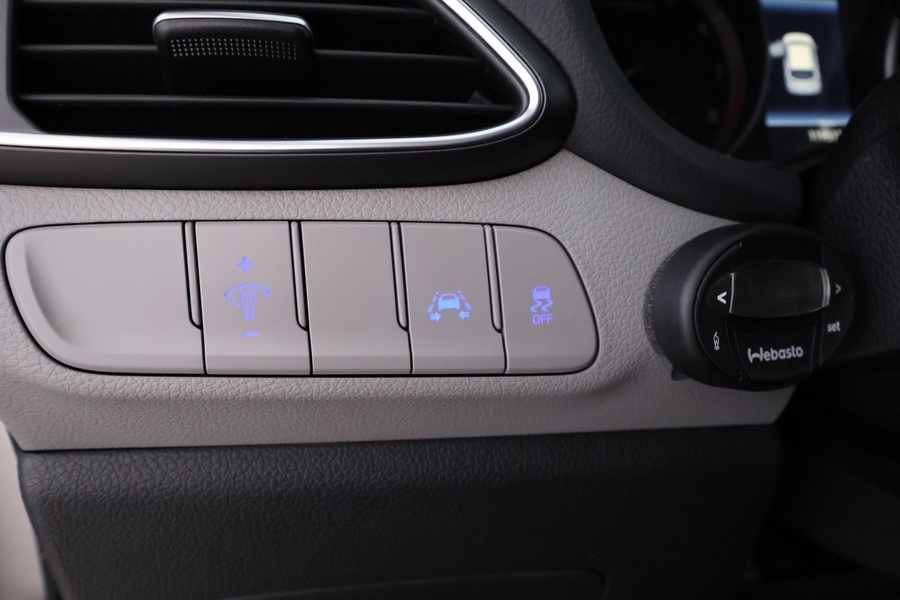 Hyundai i30 5d vaihtoauto