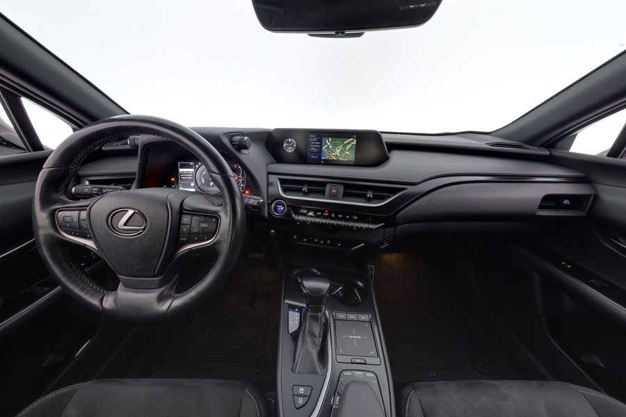 Lexus UX vaihtoauto