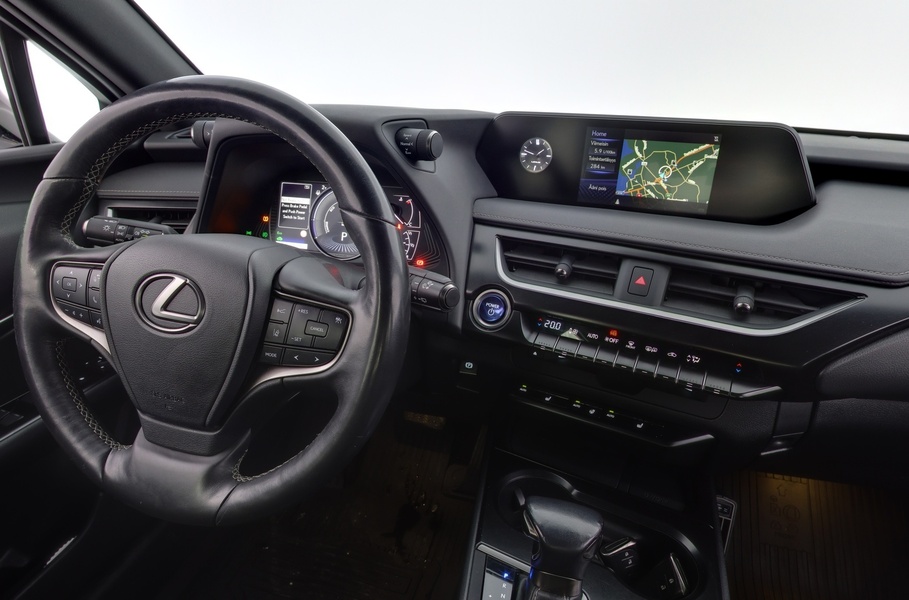 Lexus UX vaihtoauto