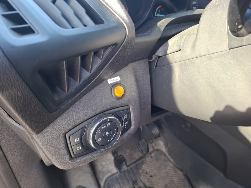 Ford Transit Connect vaihtoauto