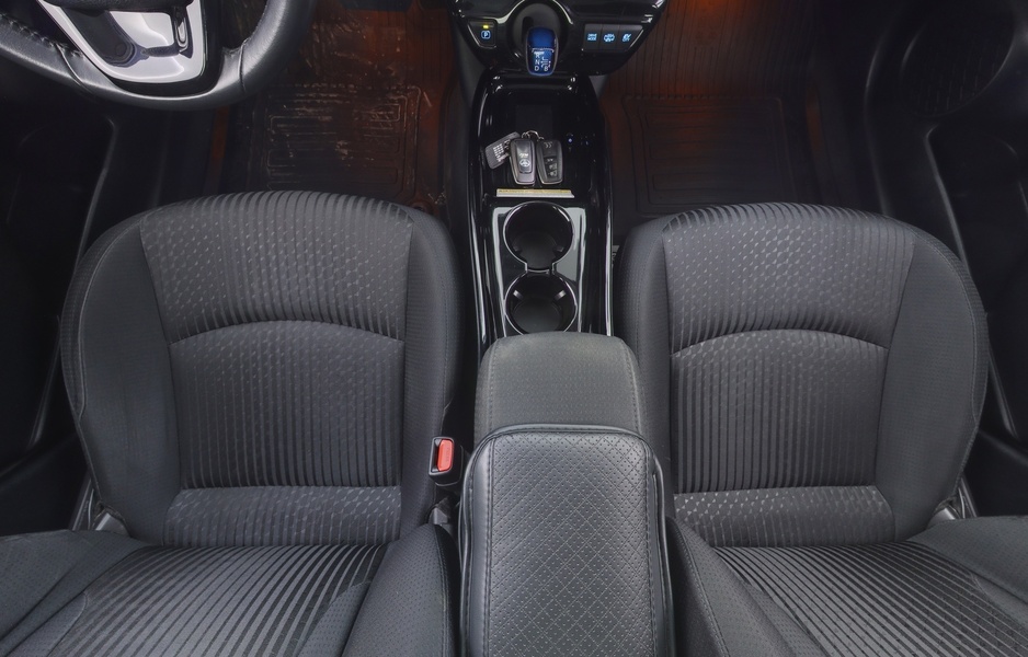 Toyota Prius Plug-in vaihtoauto