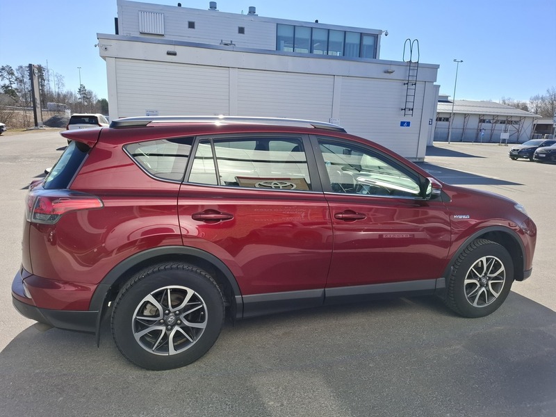 Toyota RAV4 vaihtoauto