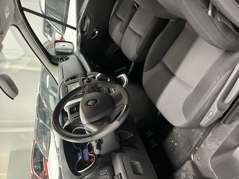 Renault Trafic vaihtoauto