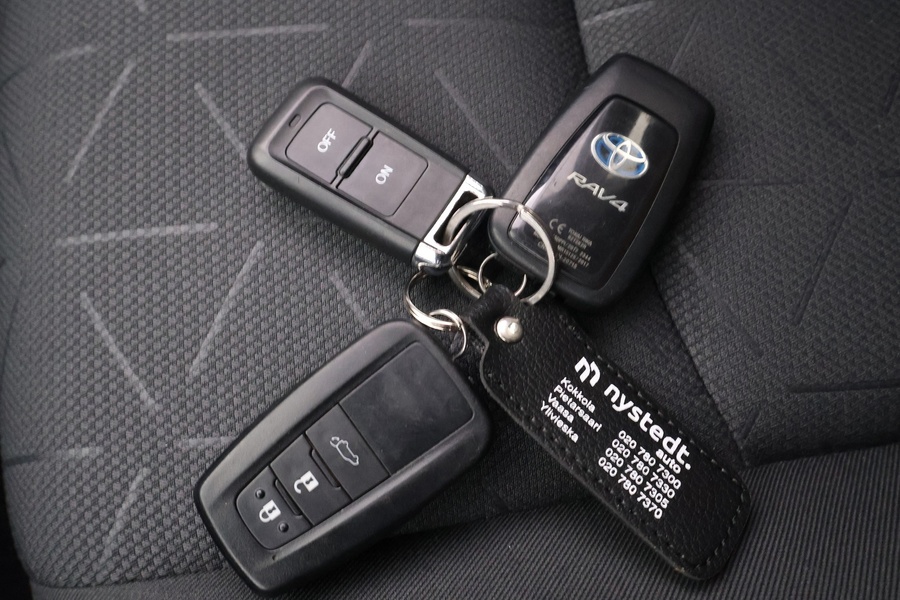 Toyota RAV4 vaihtoauto