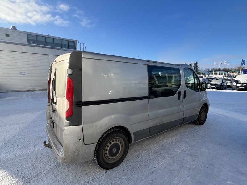 Nissan Primastar vaihtoauto