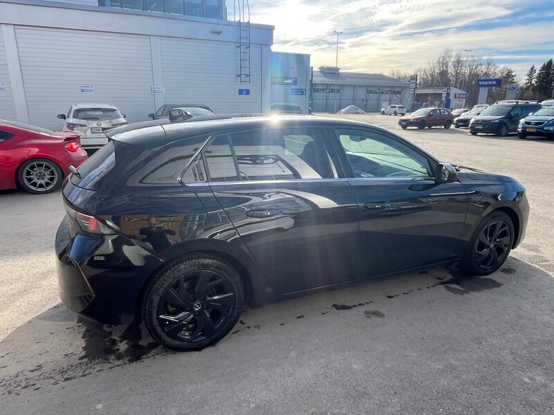 Opel Astra vaihtoauto