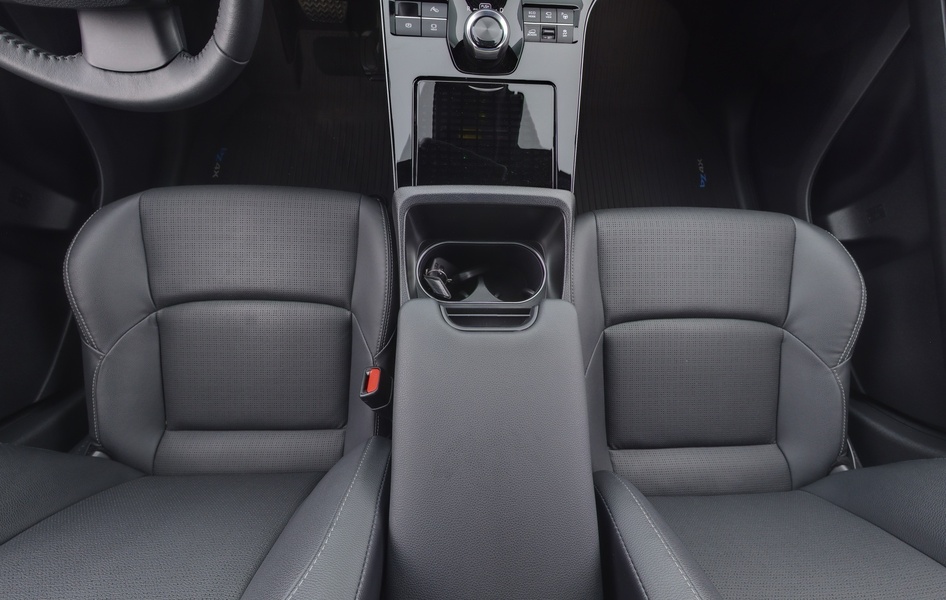 Toyota bZ4X vaihtoauto