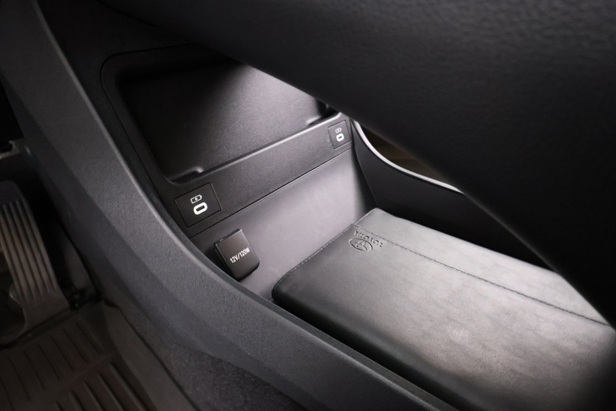 Toyota bZ4X vaihtoauto