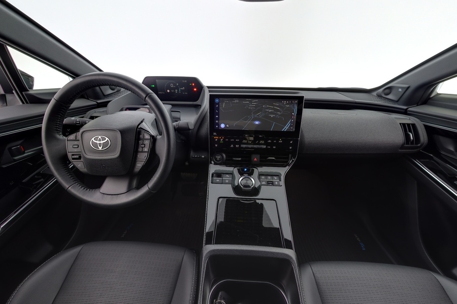 Toyota bZ4X vaihtoauto