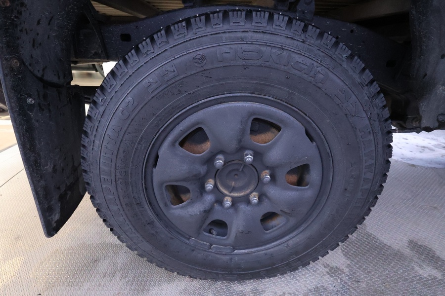 Toyota Hilux vaihtoauto