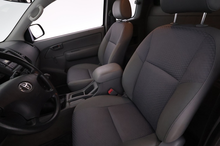 Toyota Hilux vaihtoauto