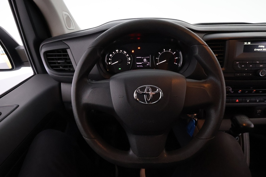 Toyota Proace vaihtoauto