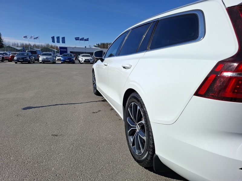 Volvo V60 vaihtoauto