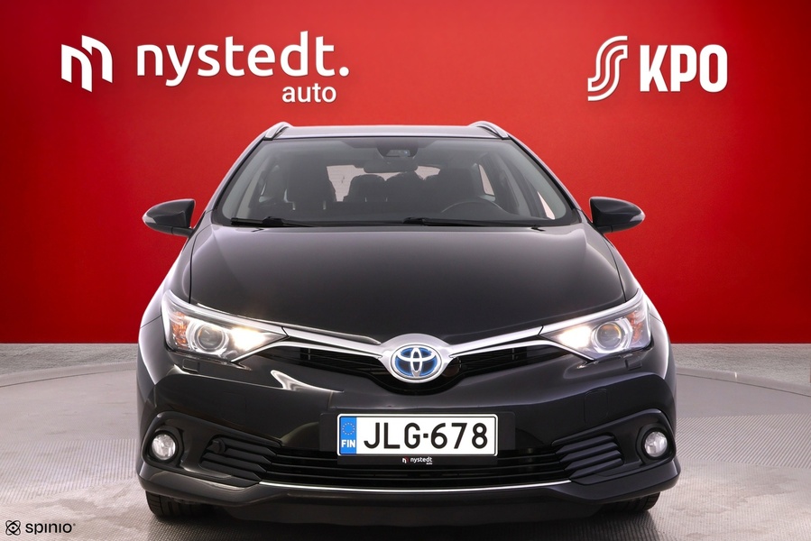 Toyota Auris vaihtoauto