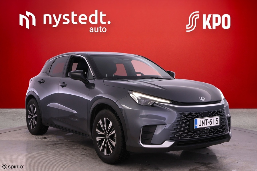 Lexus LBX vaihtoauto