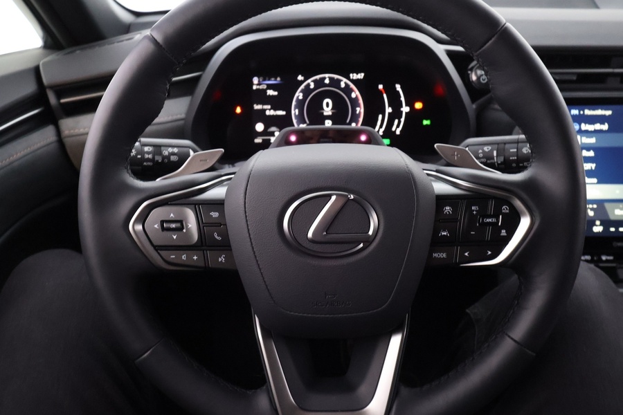 Lexus LBX vaihtoauto