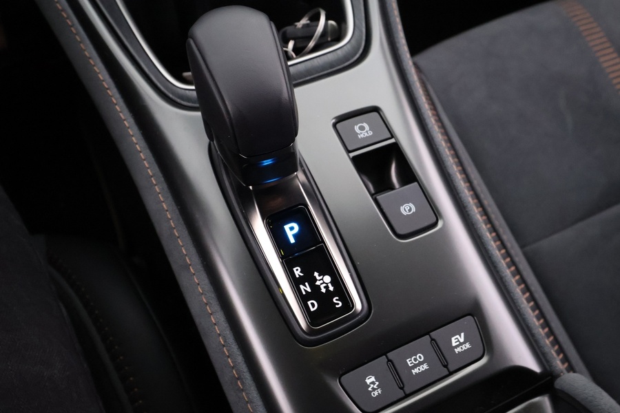 Lexus LBX vaihtoauto