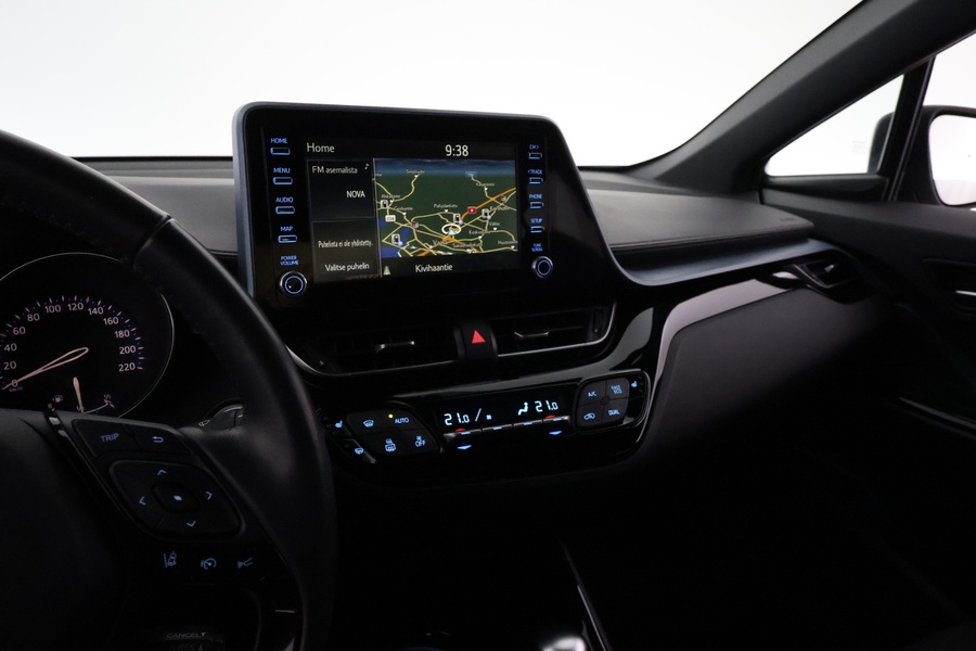 Toyota C-HR vaihtoauto