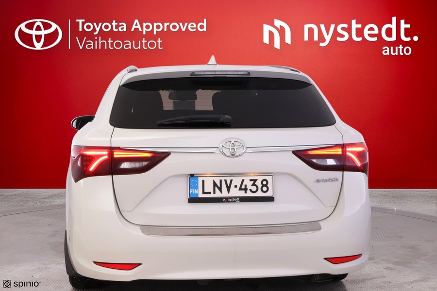 Toyota Avensis vaihtoauto